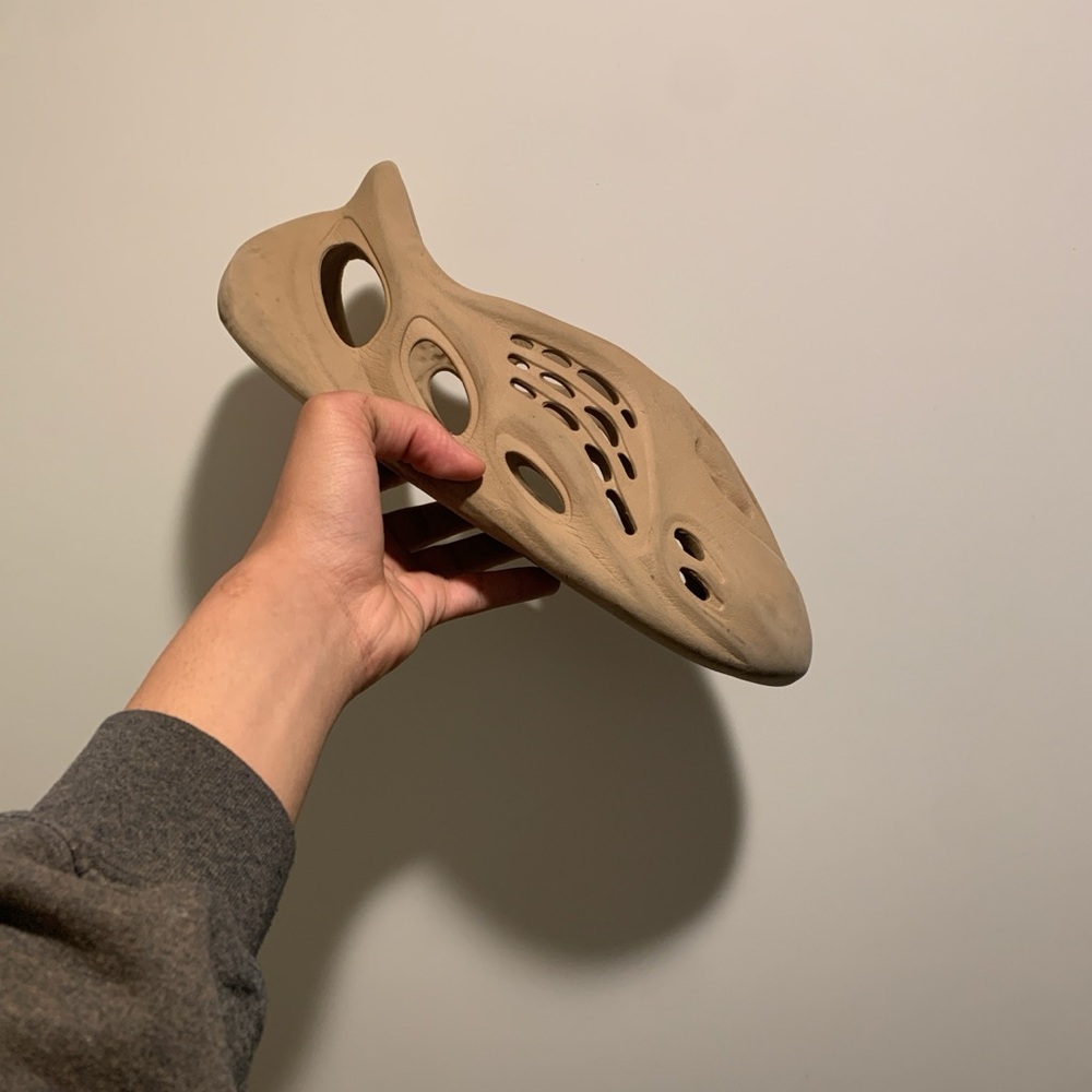 Used Yeezy foam runners size 11
